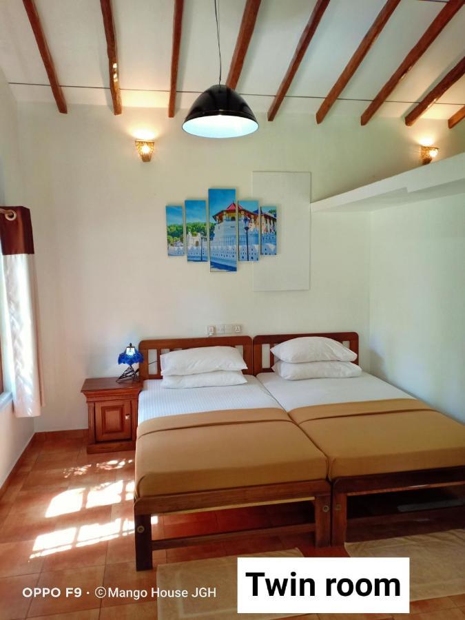 Mango House Japanese Guest House Negombo Ngoại thất bức ảnh